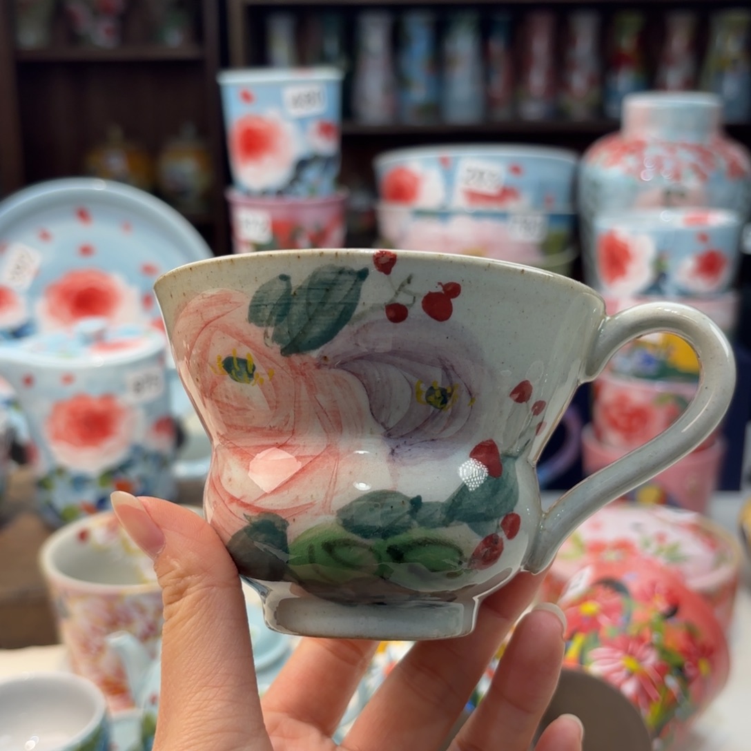 瓷片兔兔好可爱啊好