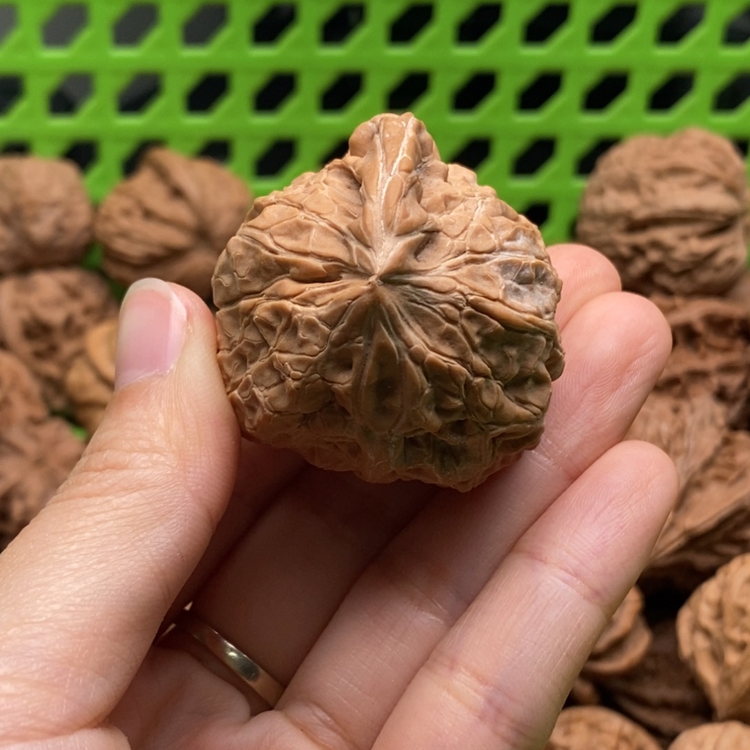 l***W核桃定制商品不退不换