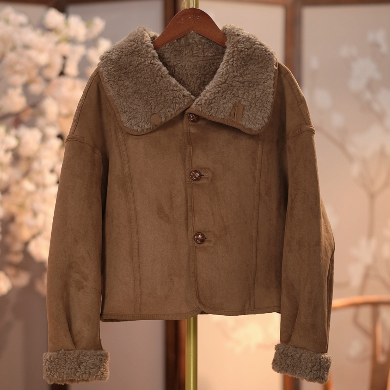 《云生雨-短外套》2025冬季新款女士长袖气质外套