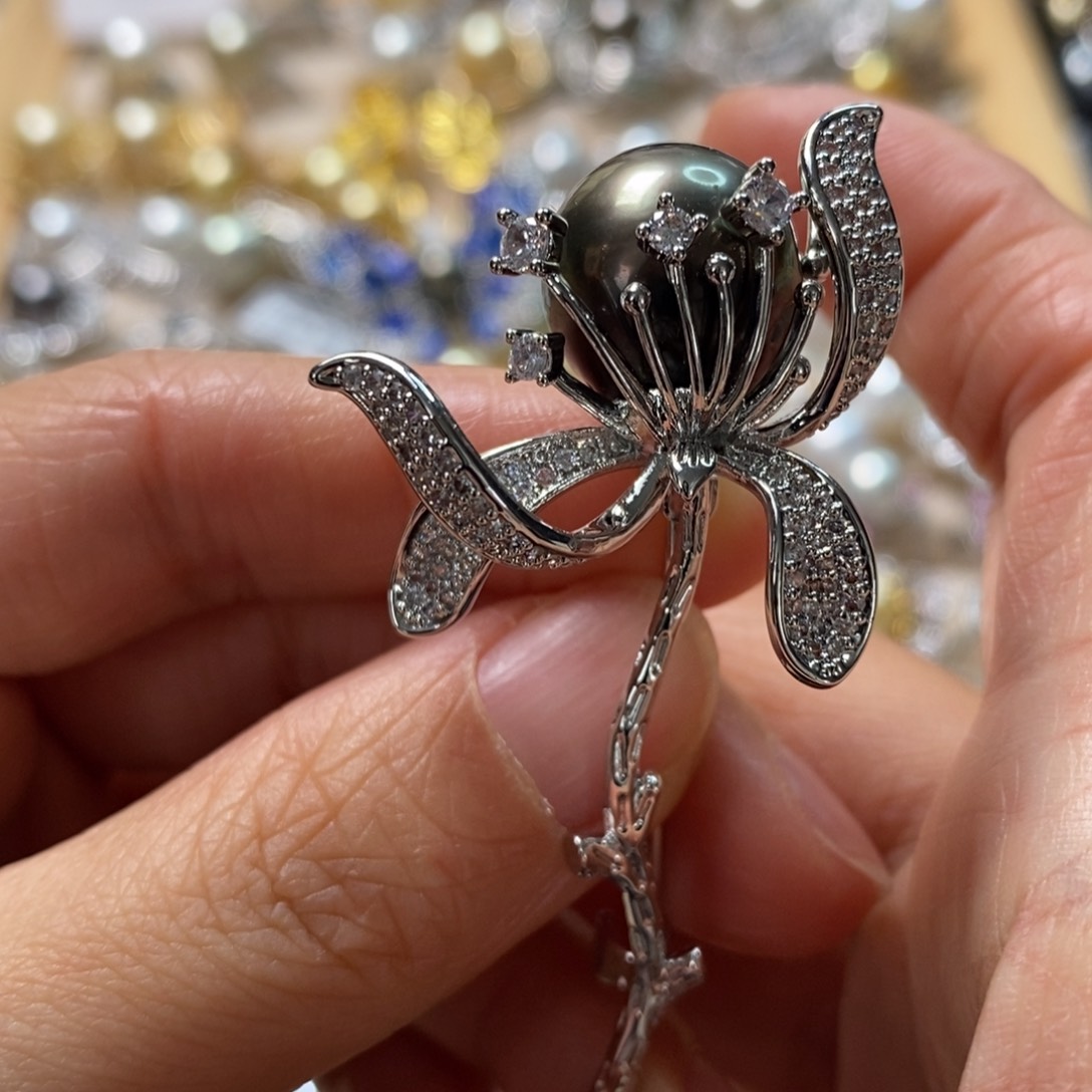 海水珍珠胸针合金