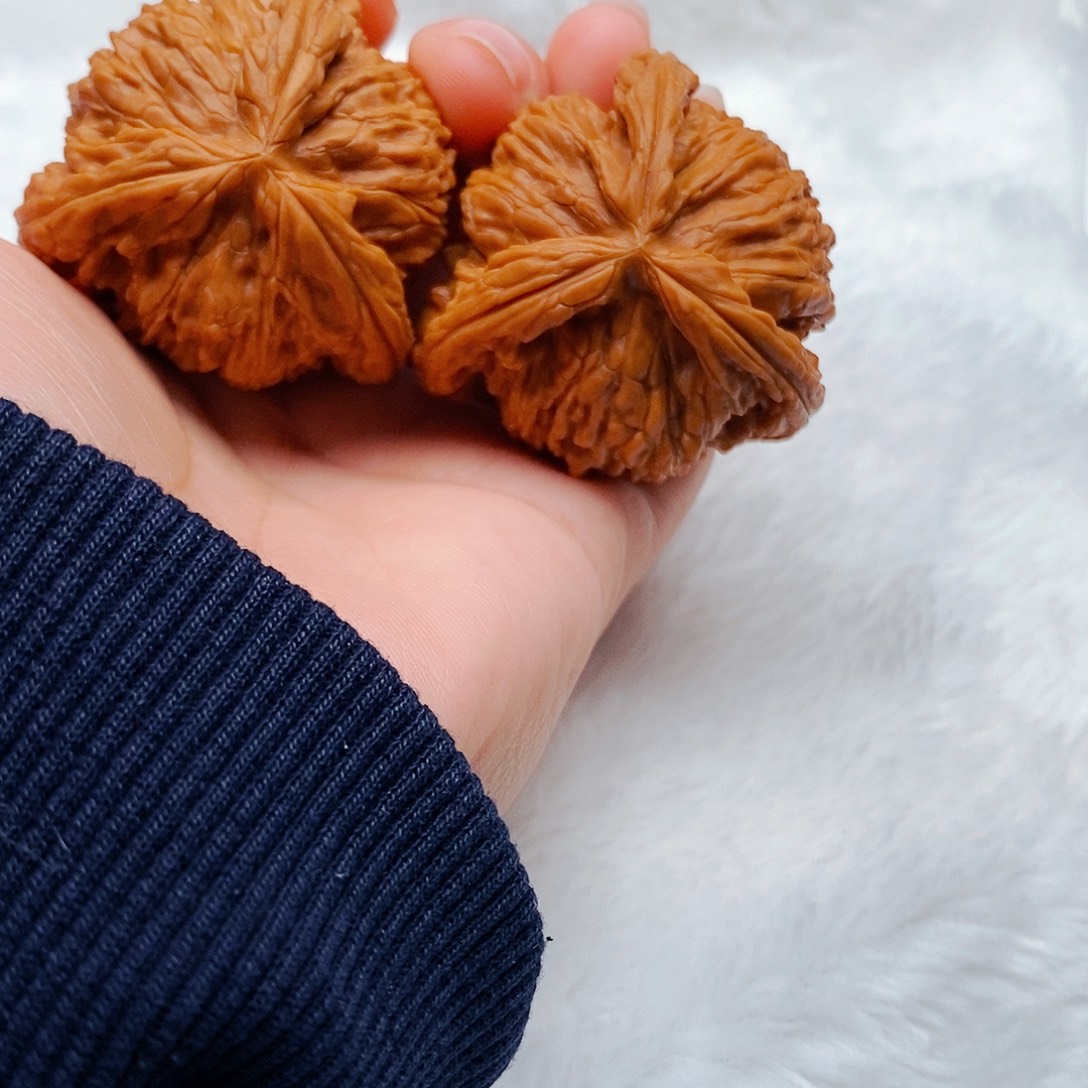 ****t吊坠文玩核桃三棱