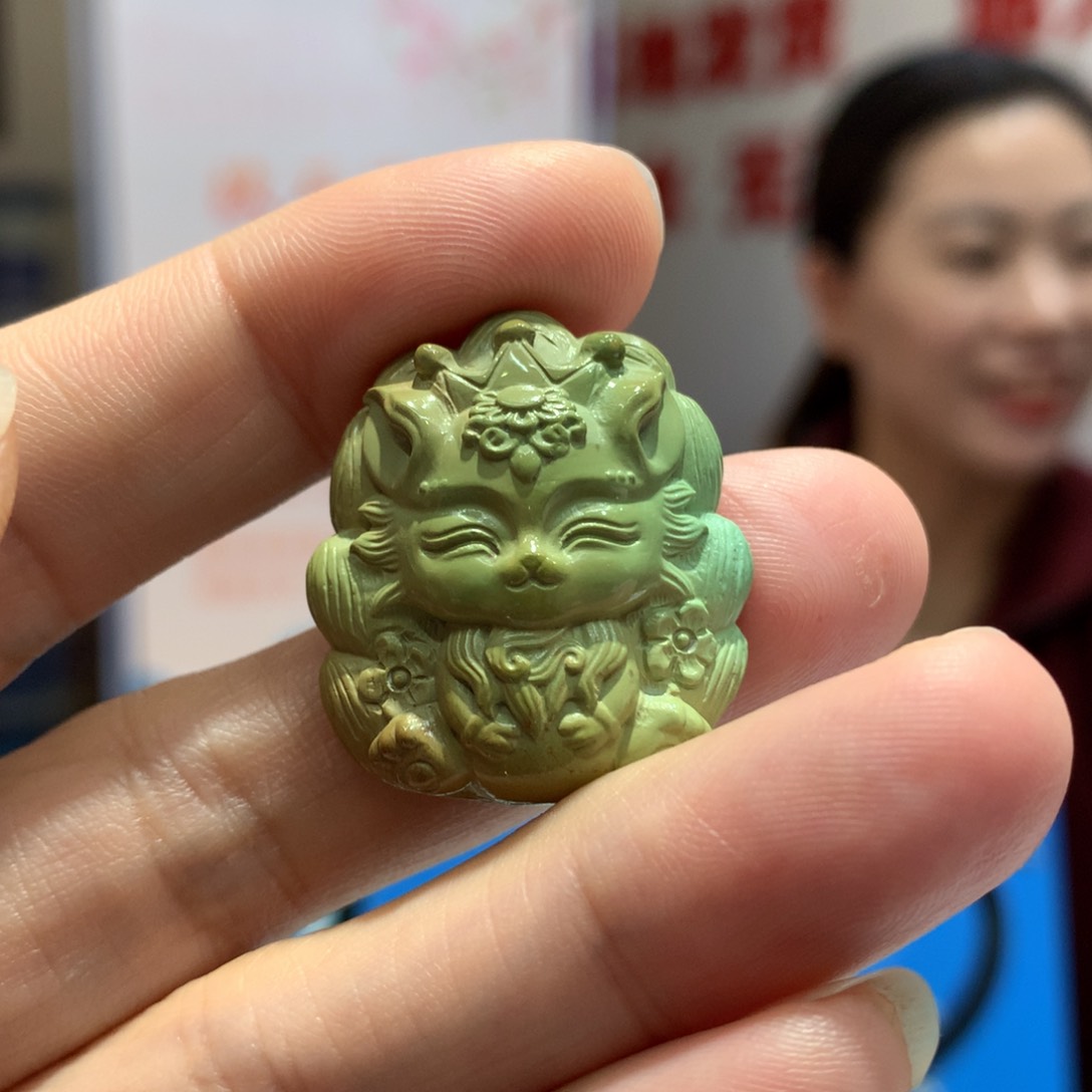 绿松石配饰未镶嵌