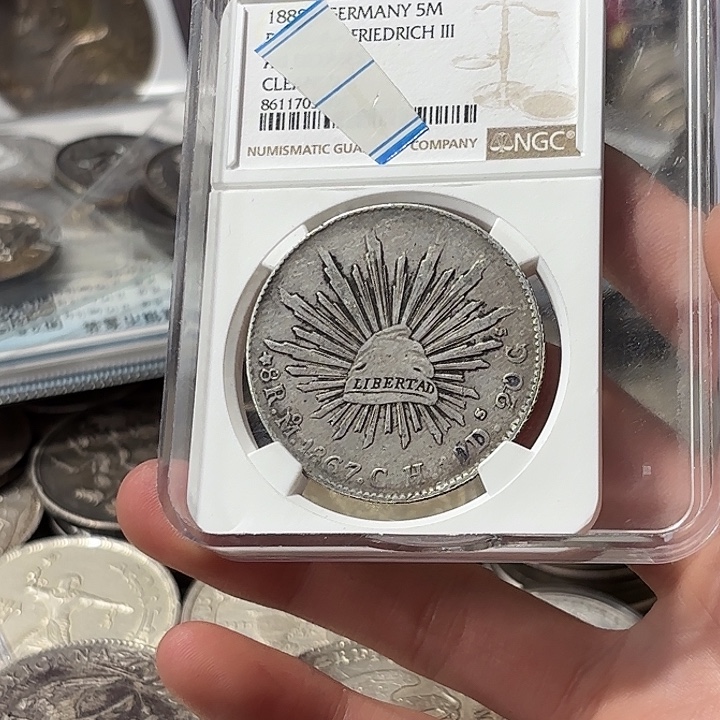 今***我银Ag900墨西哥花边鹰洋银币