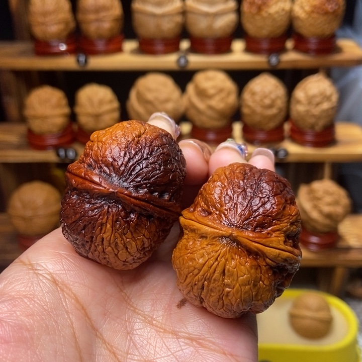 文玩核桃吊坠七彩31