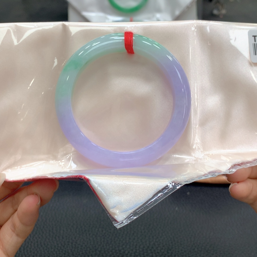 林***稚翡翠未镶嵌手镯翡翠