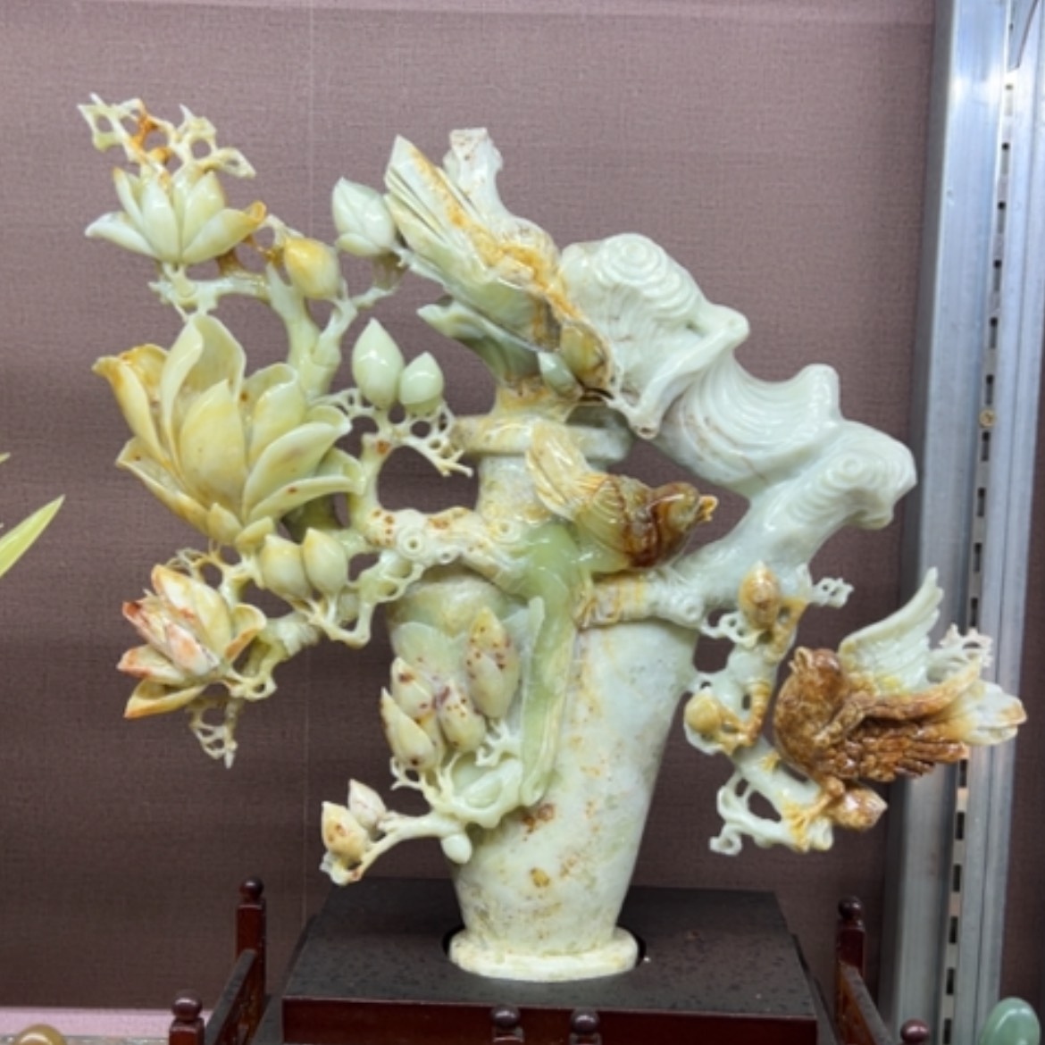 【闪购商品】未镶嵌蛇纹石玉珠宝奇石玉兰花