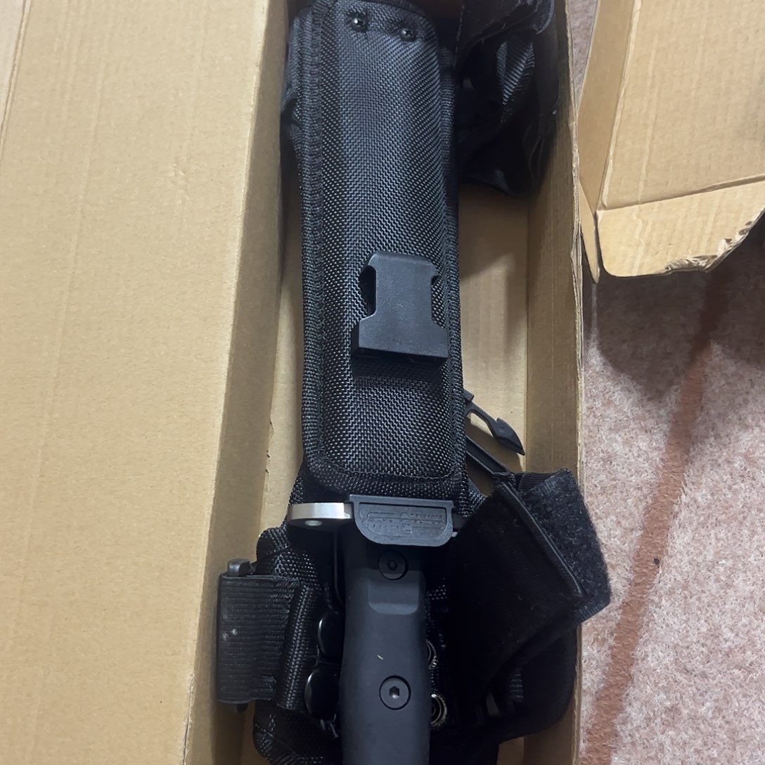 金属极端武力雨云