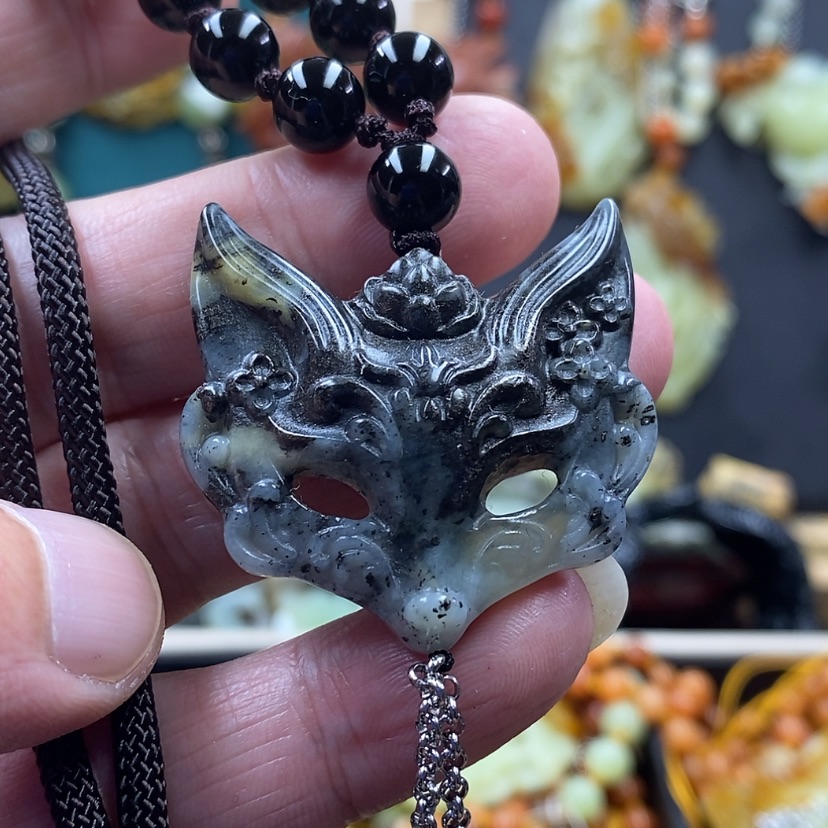 【闪购商品】蛇纹石玉吊坠未镶嵌