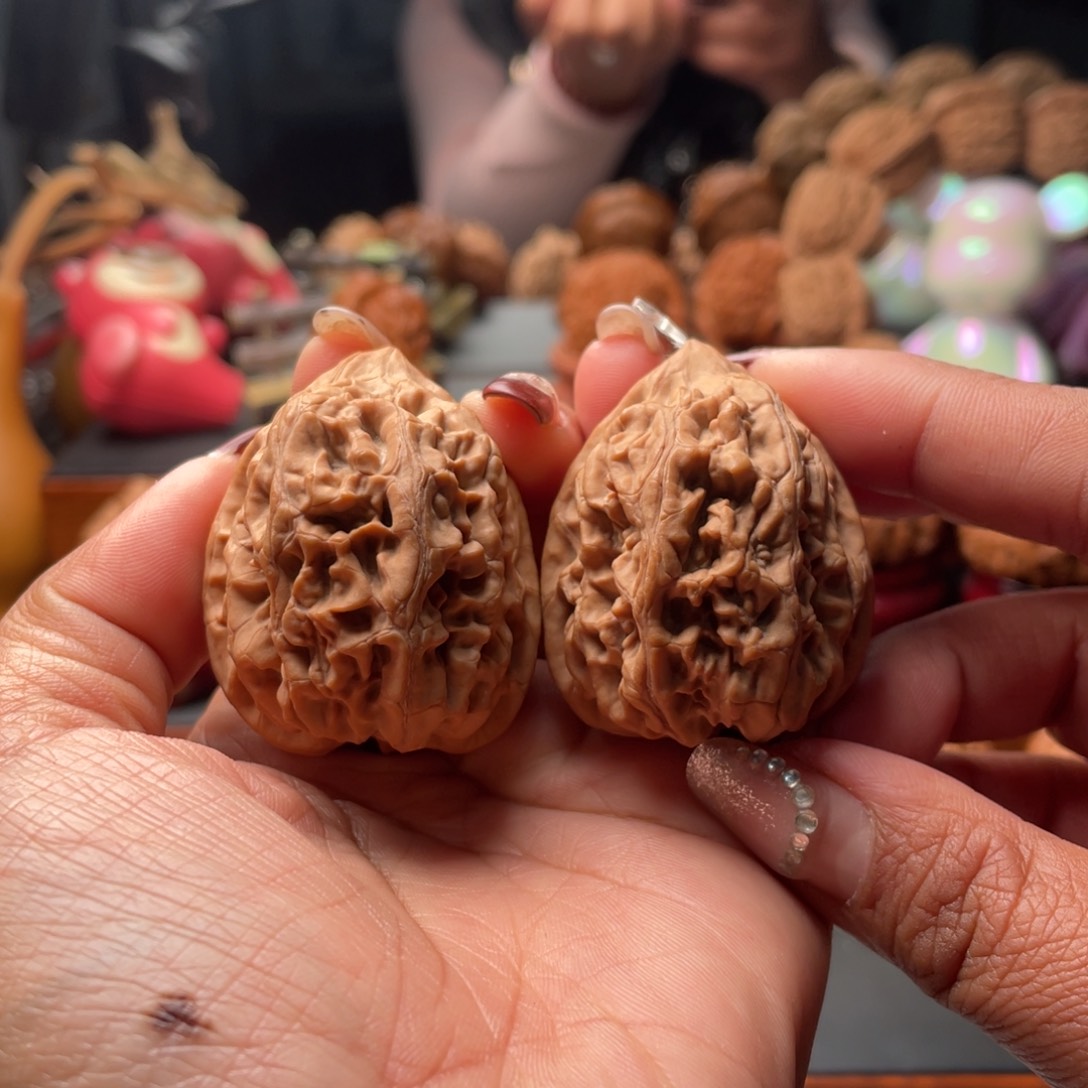 【闪购商品】文玩核桃把件平谷火苗肚子43