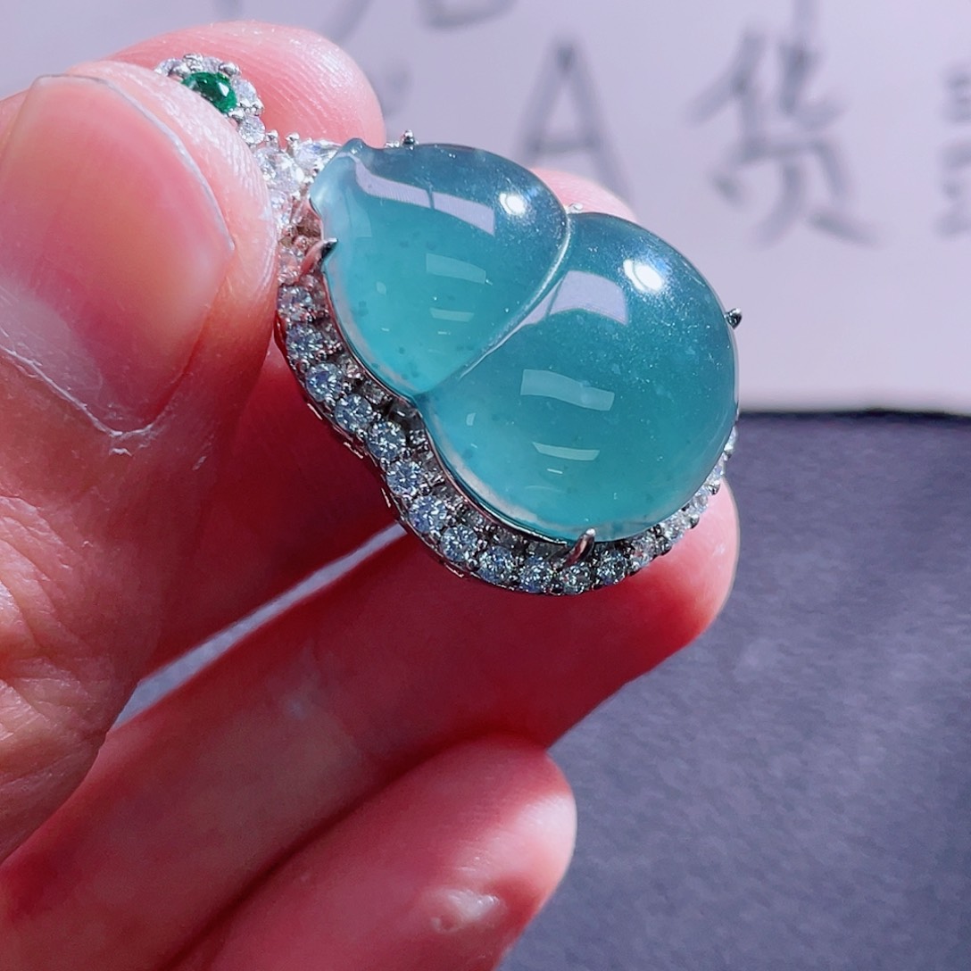 翡翠颈饰未镶嵌99999999