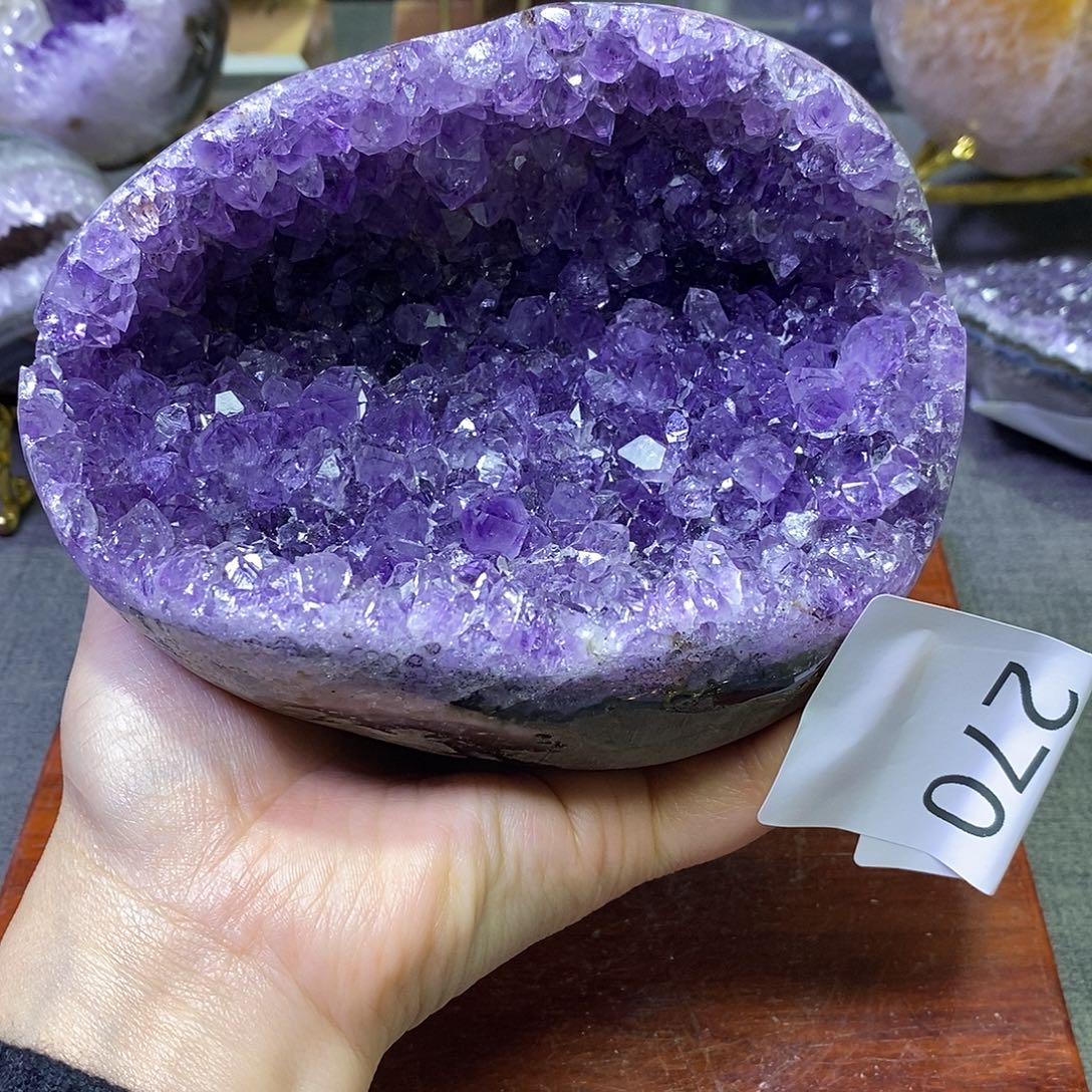 紫晶未镶嵌珠宝半成品