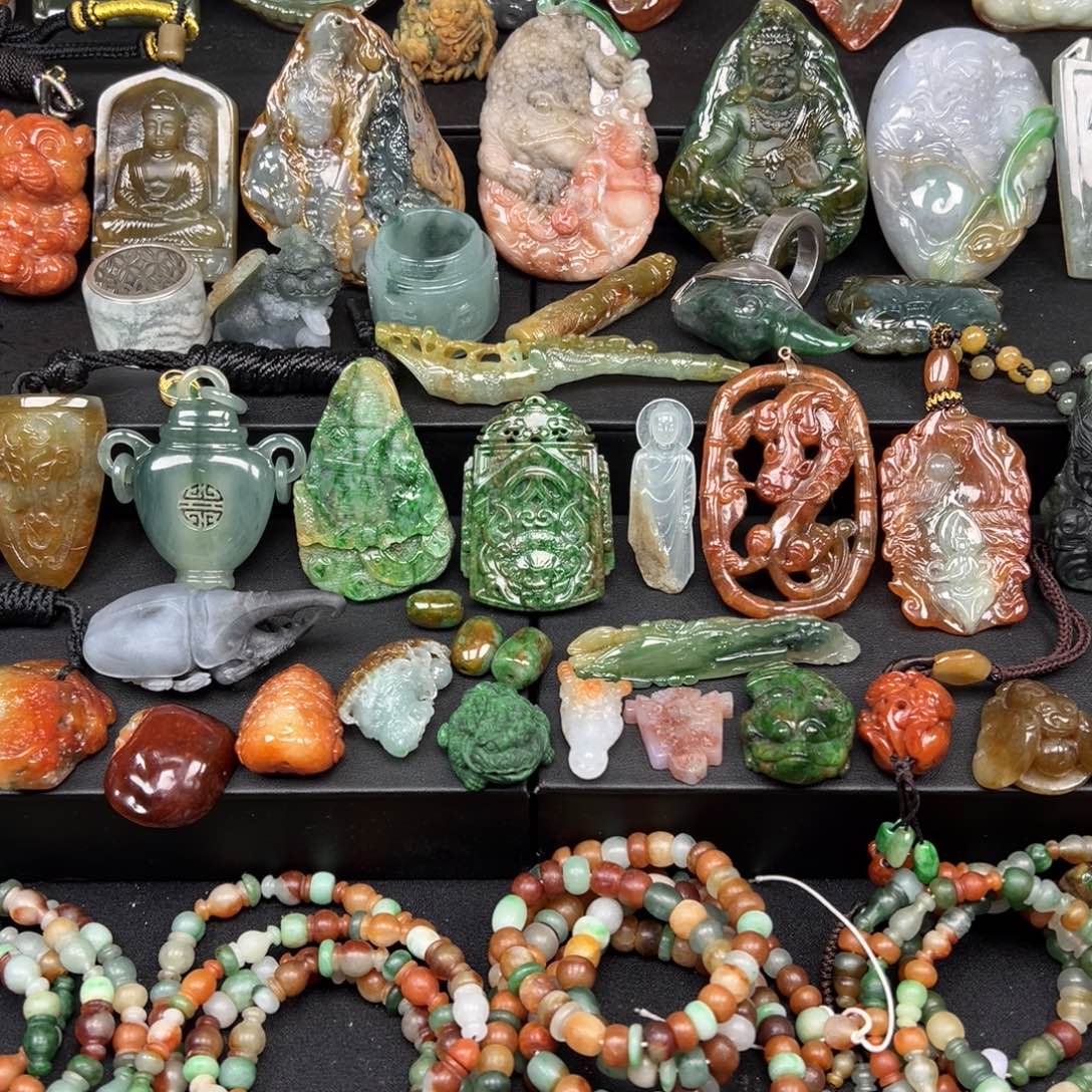 翡翠未镶嵌颈饰1111111111111