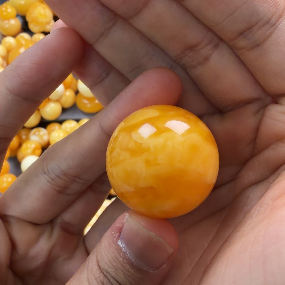 琥珀未镶嵌珠宝奇石30mm