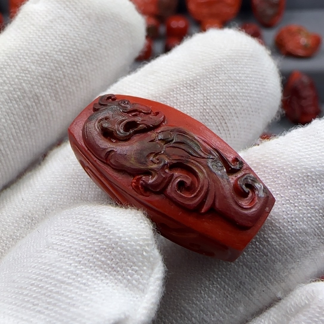 悦***己南红玛瑙未镶嵌雕件