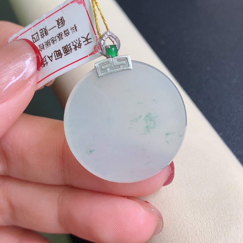 【闪购商品】翡翠颈饰18K金镶嵌无事牌
