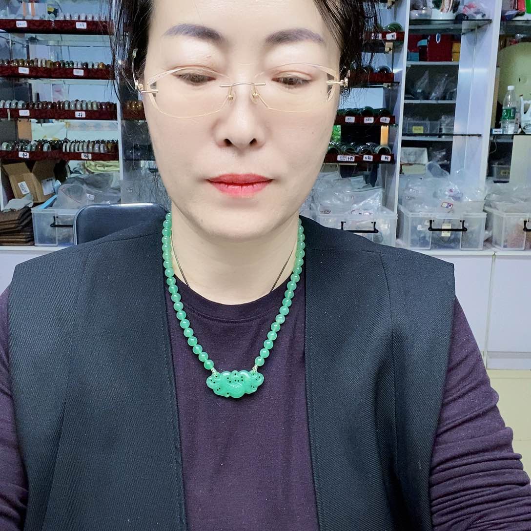 石英质玉吊坠未镶嵌