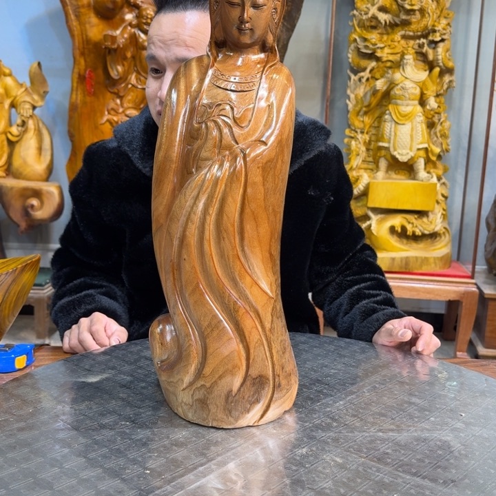 香樟木卧*长20厘米高58厘米