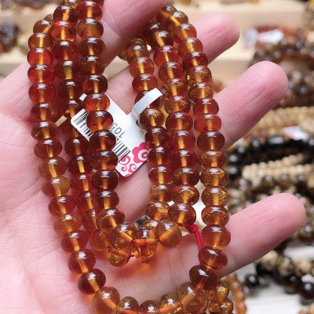 琥珀裸石未镶嵌八10588