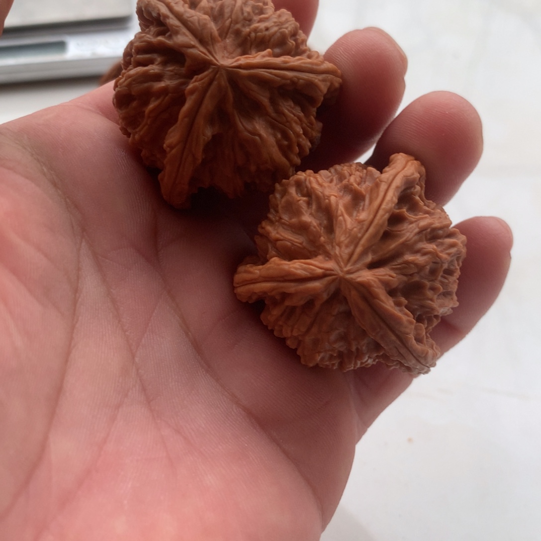 云***骧文玩核桃吊坠三棱