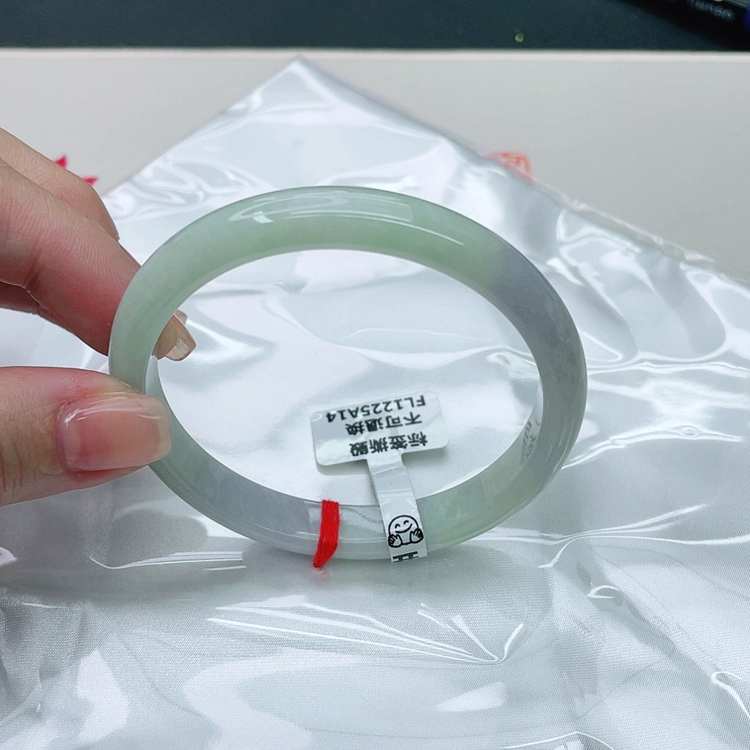 翡翠手镯未镶嵌正58.7