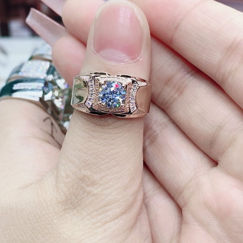 【闪购商品】合成碳硅石戒指/指环18K金镶嵌