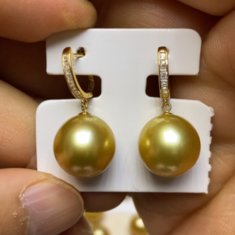 海水珍珠18K金镶嵌耳饰