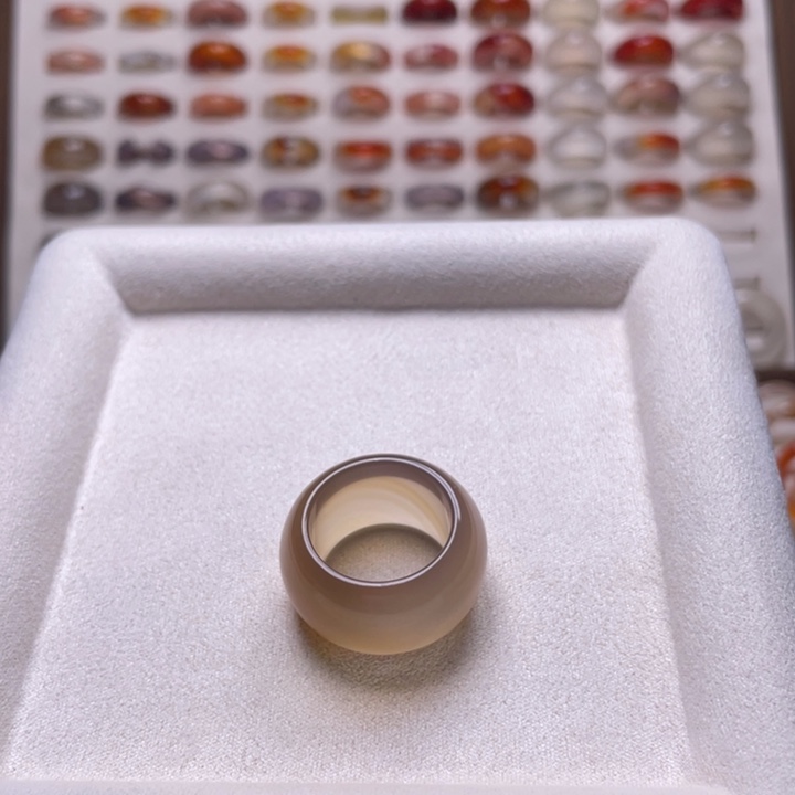 玛瑙/玉髓戒指未镶嵌玲*