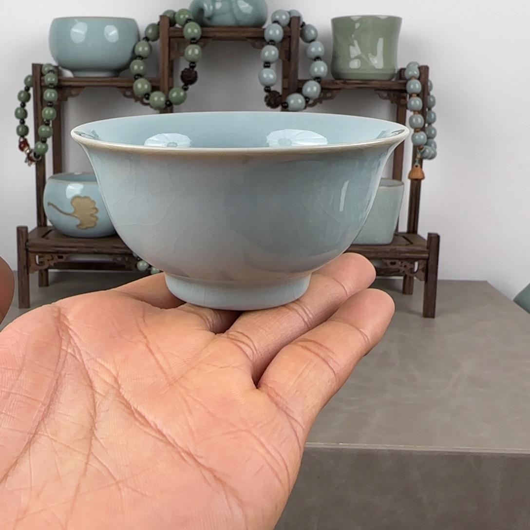 瓷片汝瓷压手杯支钉烧天青釉