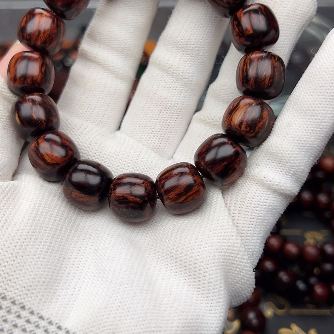 一***往木1314海南红降黑金满火焰纹精品