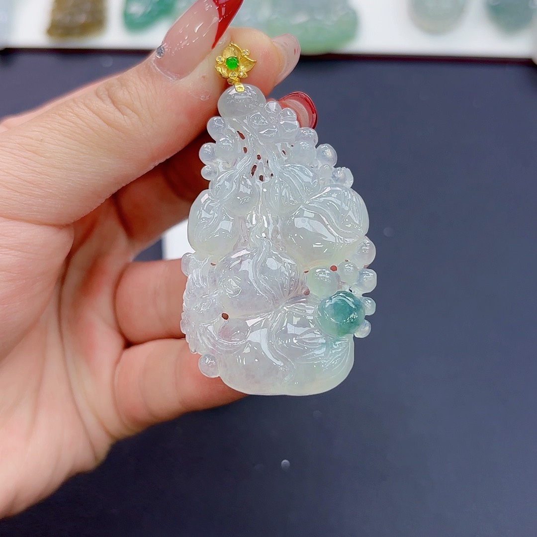 翡翠颈饰18K金镶嵌葫芦吊坠