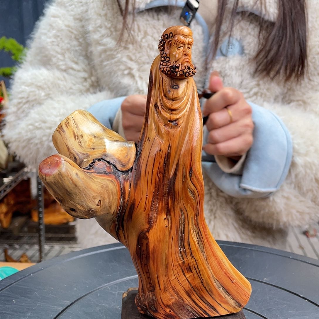 柏木（崖柏）随型艺术根雕