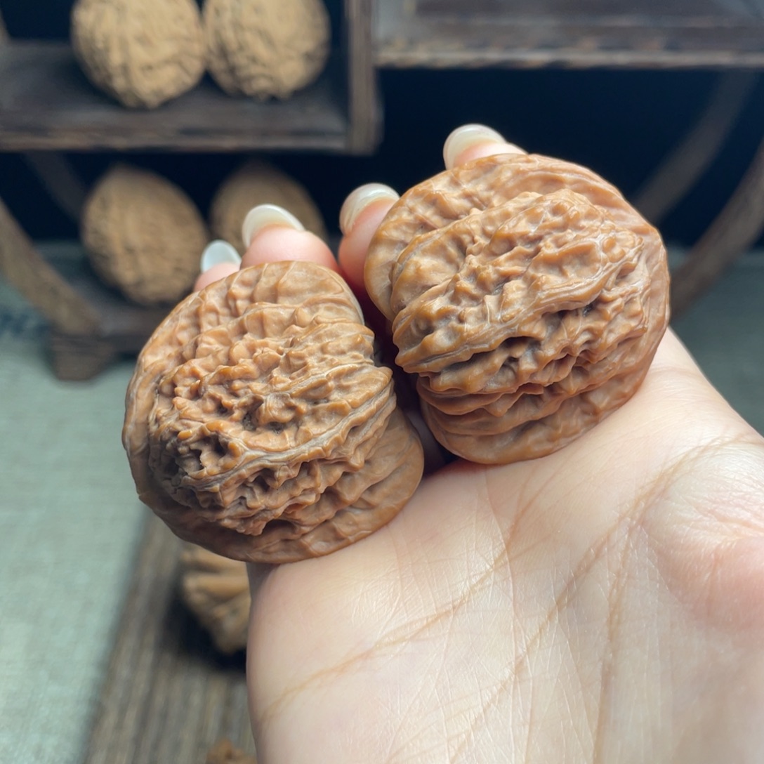 吊坠文玩核桃四座楼39 全品白茬精配毕业红皮