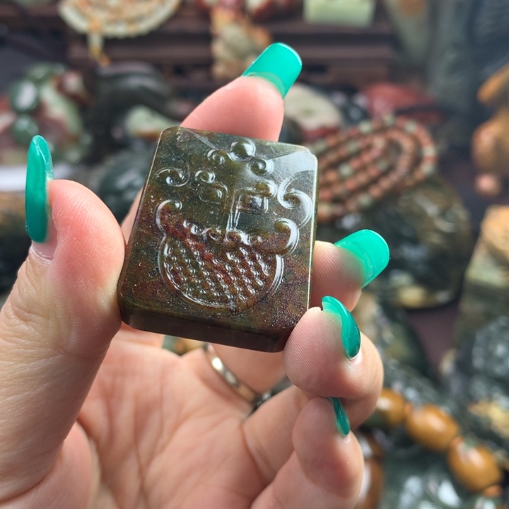 岫岩河磨玉（透闪石质玉）手把未镶嵌