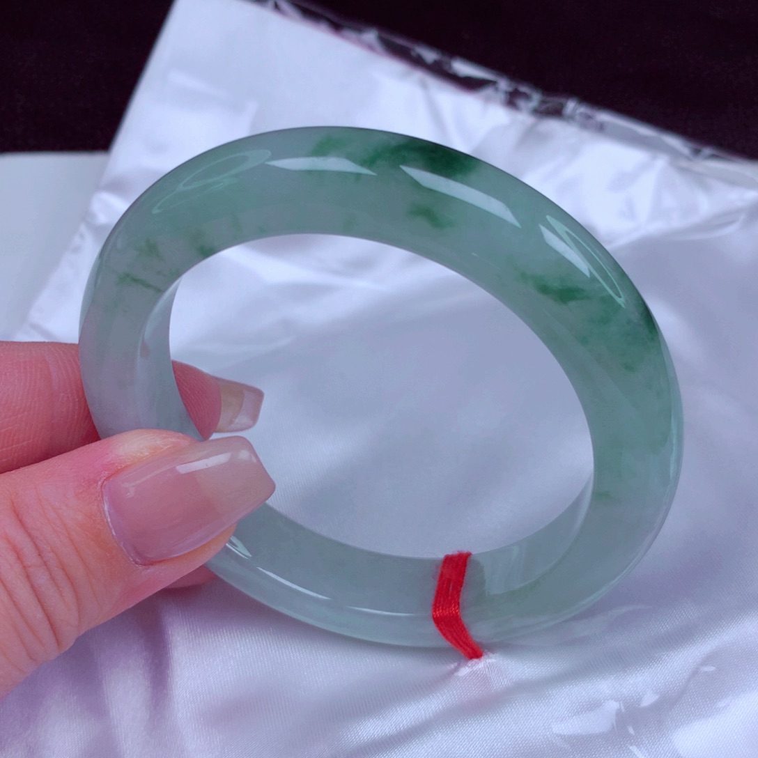 翡翠未镶嵌手镯手镯