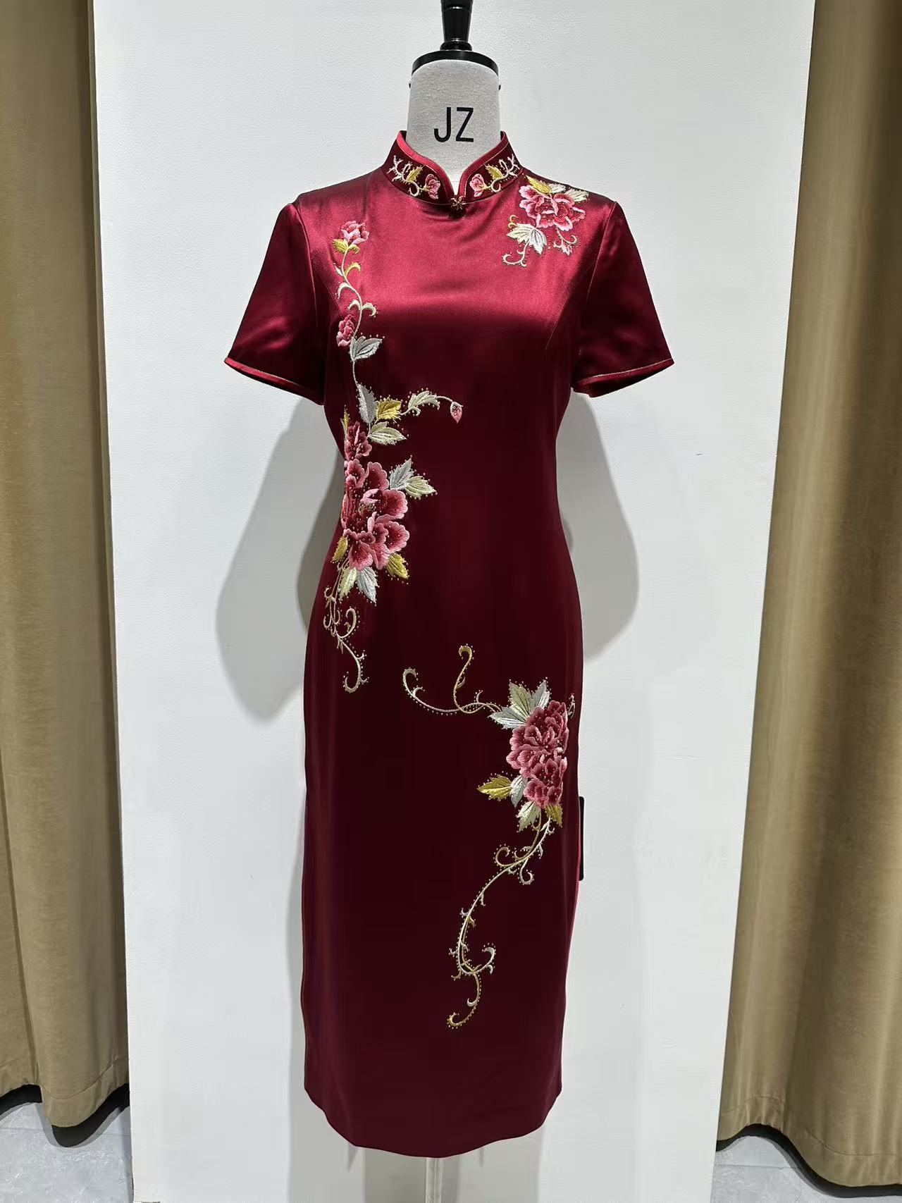 22625牡丹旗袍刺绣优雅复古复古风立领喜婆婆喜妈妈国风旗袍