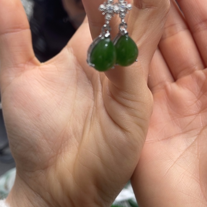 和田玉未镶嵌耳饰碧玉耳坠