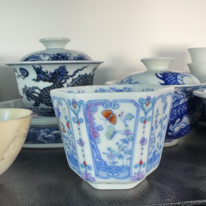 斗彩系列十二花神六方杯