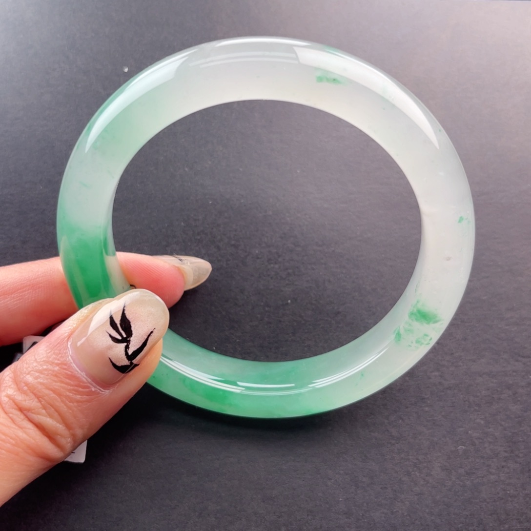 石英质玉手镯未镶嵌仙***李