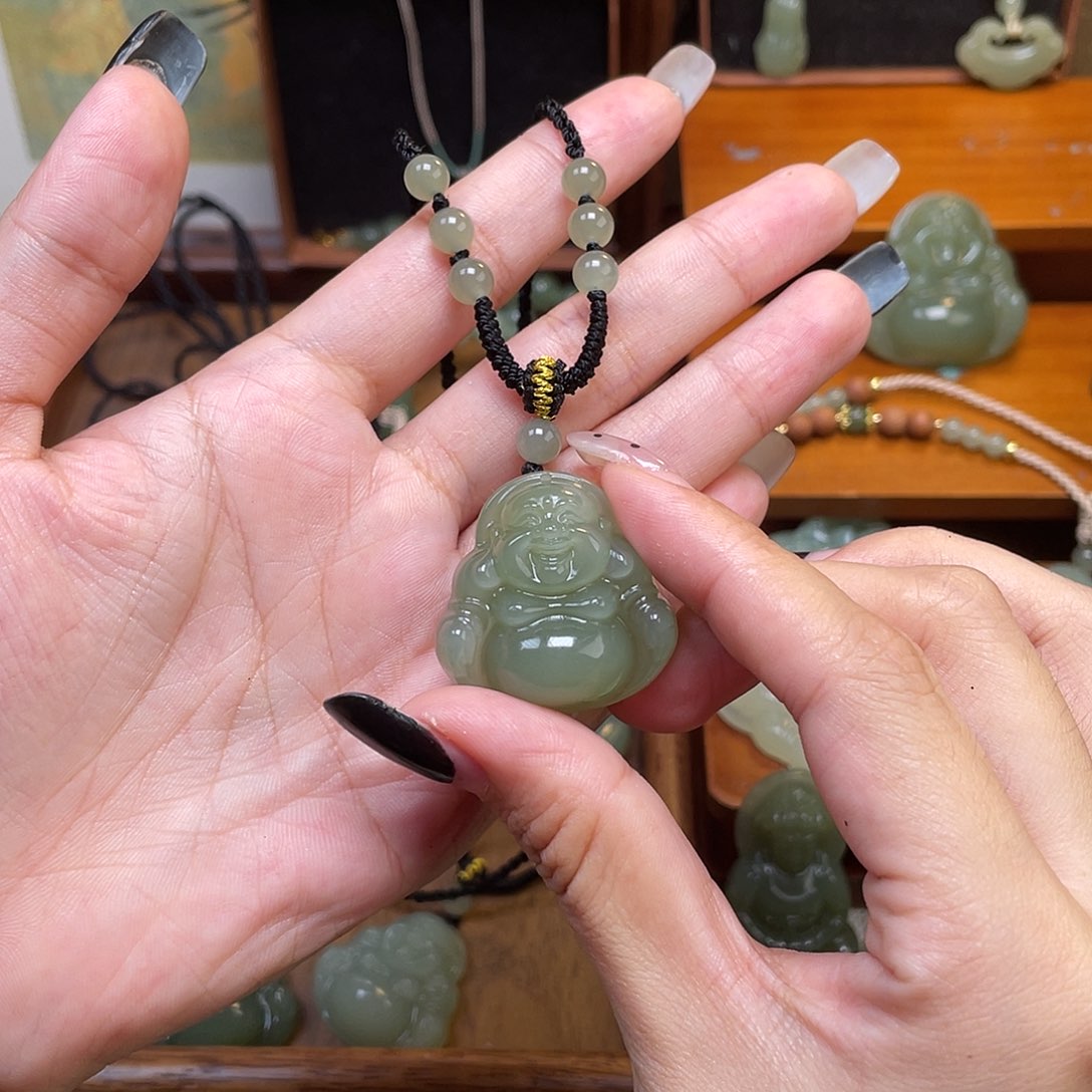 鱼***饭和田玉未镶嵌颈饰30佛