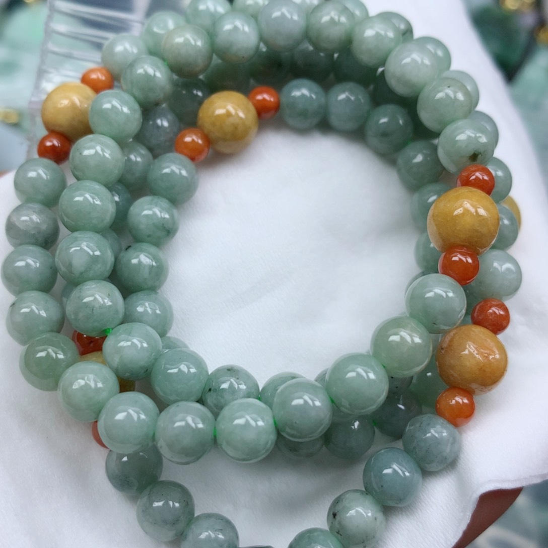 翡翠颈饰未镶嵌手串