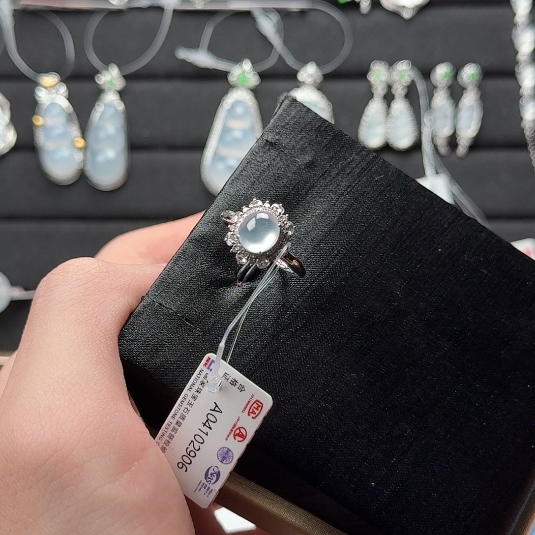 翡翠18K金镶嵌耳饰天然A货翡翠