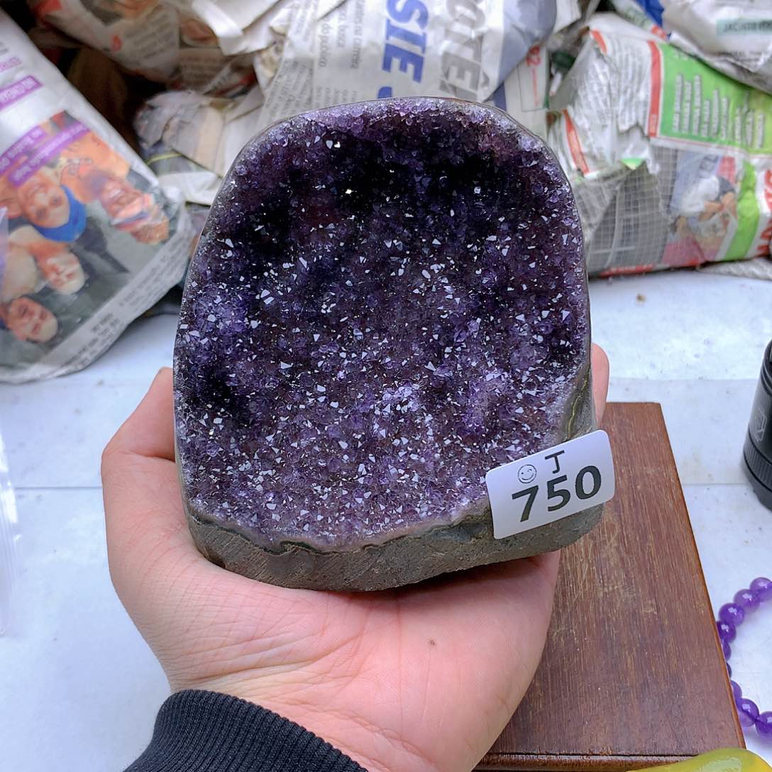 紫晶大型摆件（非配饰）未镶嵌