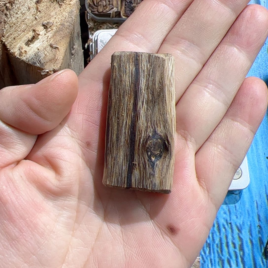 沉香吊坠白棋素牌7克