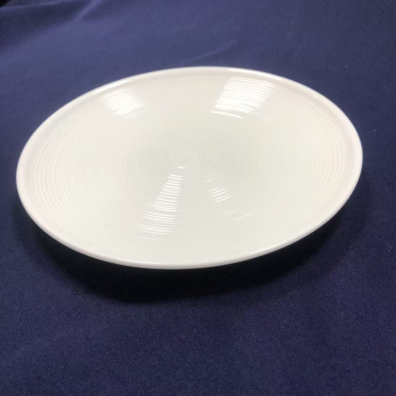 】6英寸汉斯盘2只博玉骨质瓷微瑕