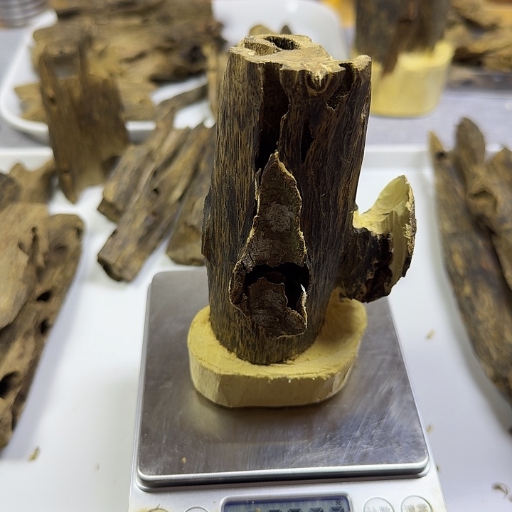 福***彩香料虎斑棋摆件105克