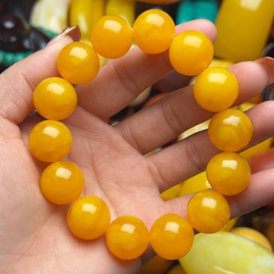 琥珀手串未镶嵌蜜蜡
