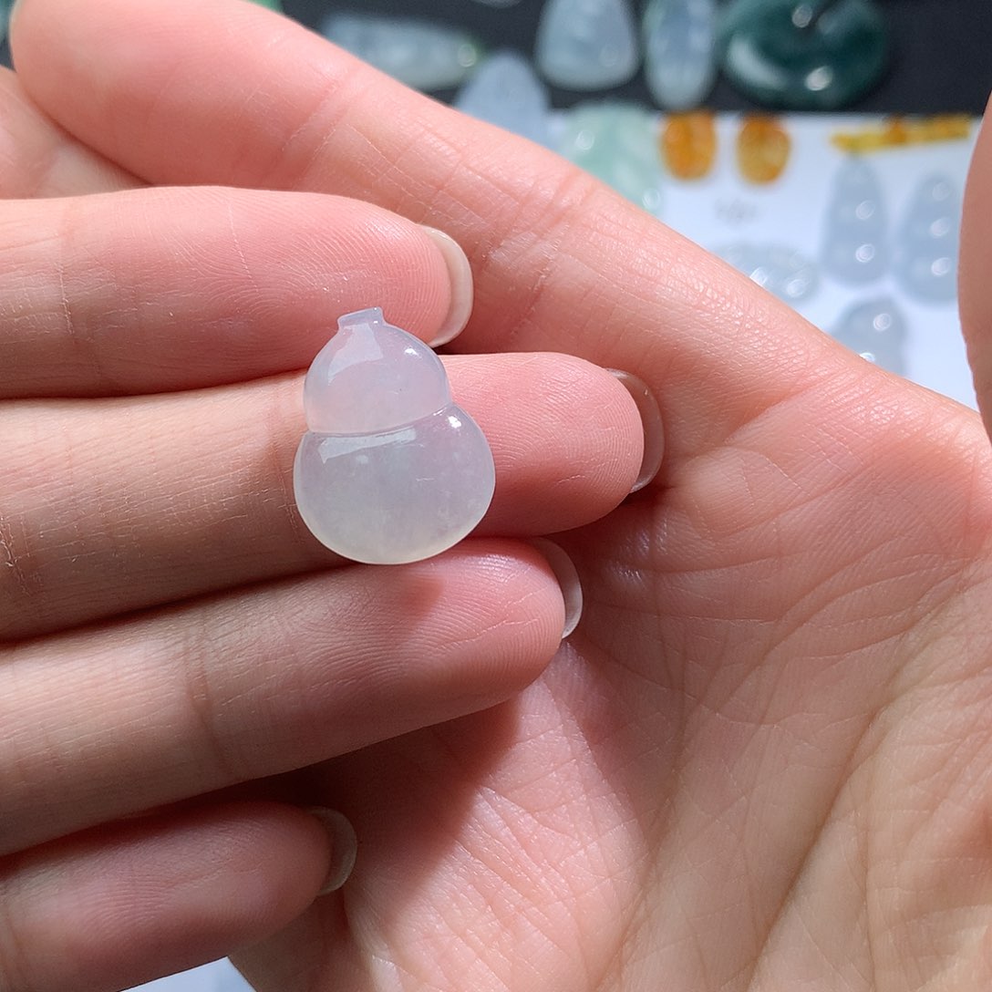 翡翠颈饰未镶嵌翡翠翡翠