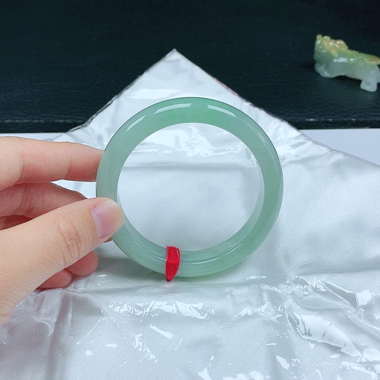 【闪购商品】翡翠手镯未镶嵌天然翡翠手镯