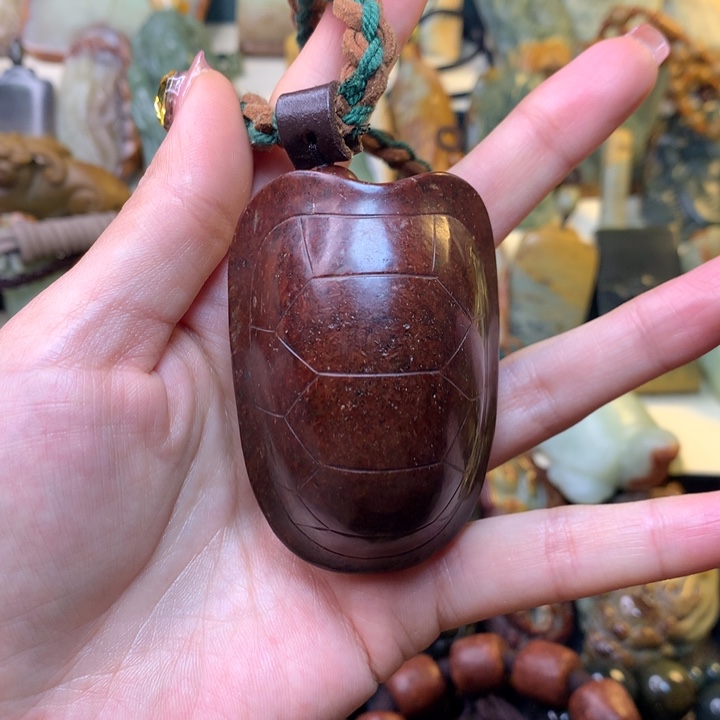 岫岩河磨玉（透闪石质玉）挂件未镶嵌