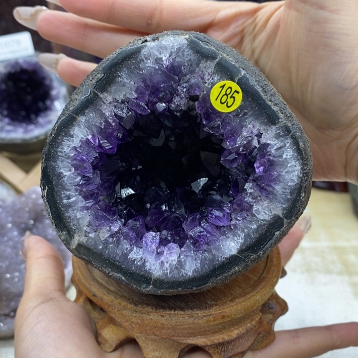 水晶大型摆件（非配饰）未镶嵌